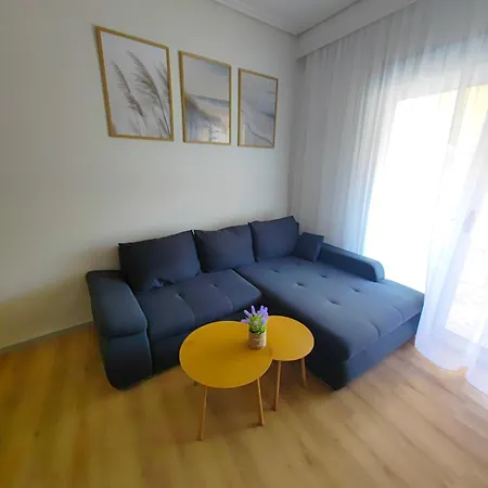 Lägenhet Halara By The *