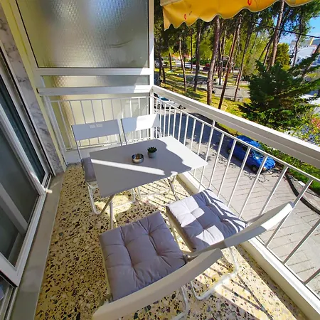 Lägenhet Halara By The *